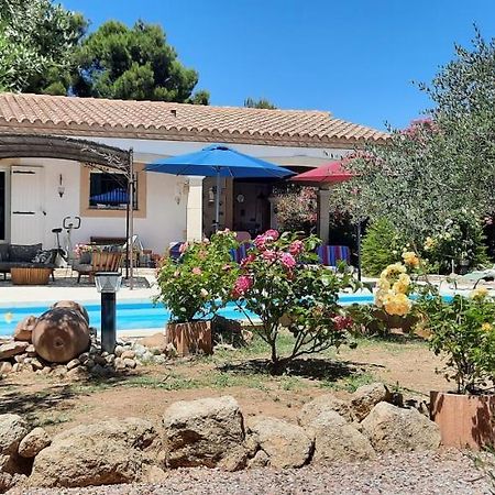 Bed and Breakfast Fenetre Sur Les Alpilles Saint-Martin-de-Crau Esterno foto