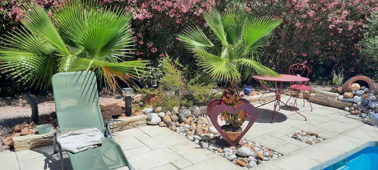 Bed and Breakfast Fenetre Sur Les Alpilles Saint-Martin-de-Crau Esterno foto