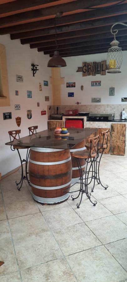 Bed and Breakfast Fenetre Sur Les Alpilles Saint-Martin-de-Crau Esterno foto